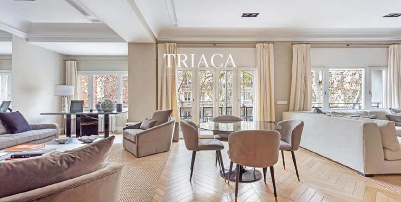 Flat for sale Madrid. Ref: 2022. Triaca Real Estate