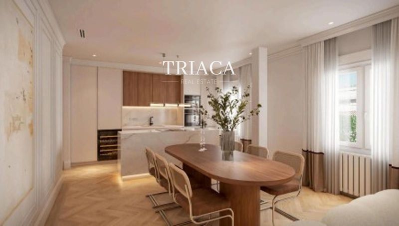 Ático en venta Madrid. Ref: 2340. Triaca Real Estate