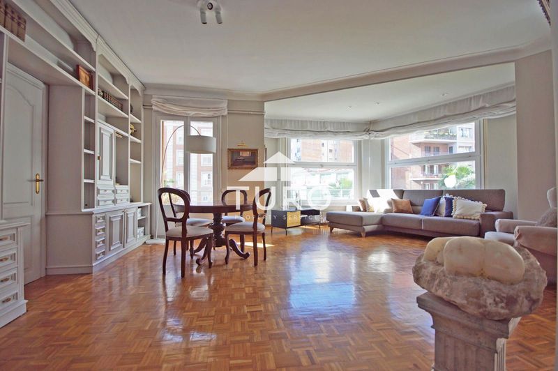 Pis en venda Barcelona. Ref: 2031. Turó Property Services