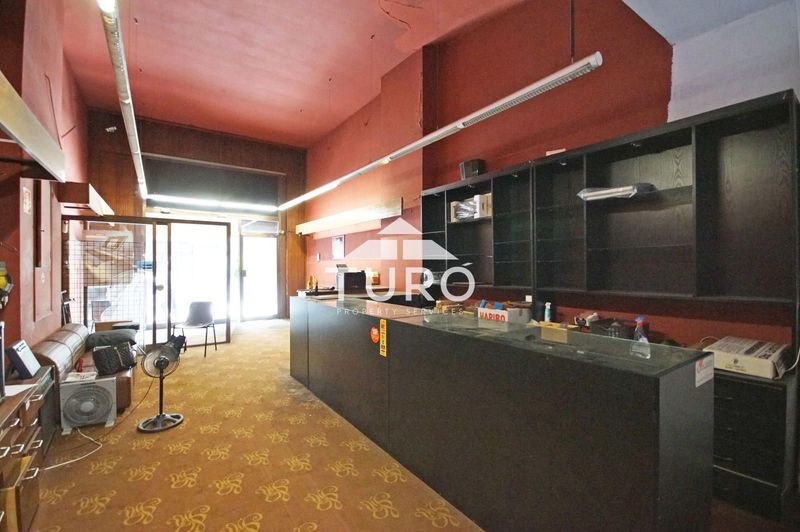 Local Comercial en venda Barcelona. Ref: 2313. Turó Property Services