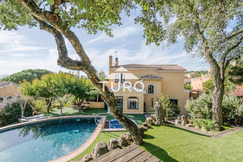 Detached Villa for sale Sant Julia De Ramis, Girona. Ref: 2406. Turó Property Services