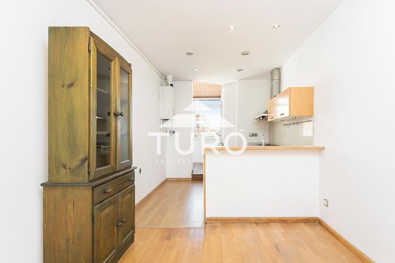 Pis en venda Barcelona. Ref: 2418. Turó Property Services