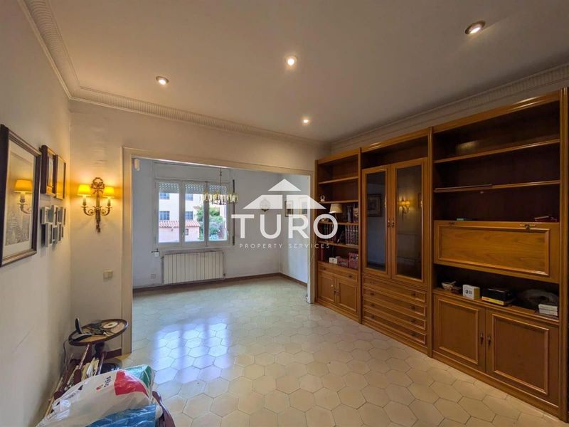 Flat for sale Barcelona. Ref: 2440. Turó Property Services