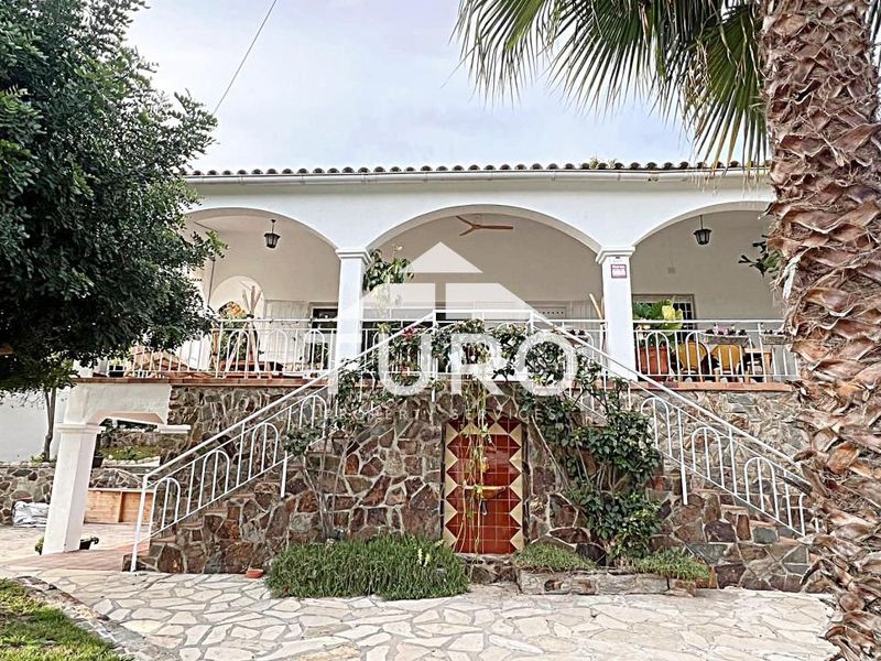 Chalet Independiente en venta Cunit, Tarragona. Ref: 2458. Turó Property Services