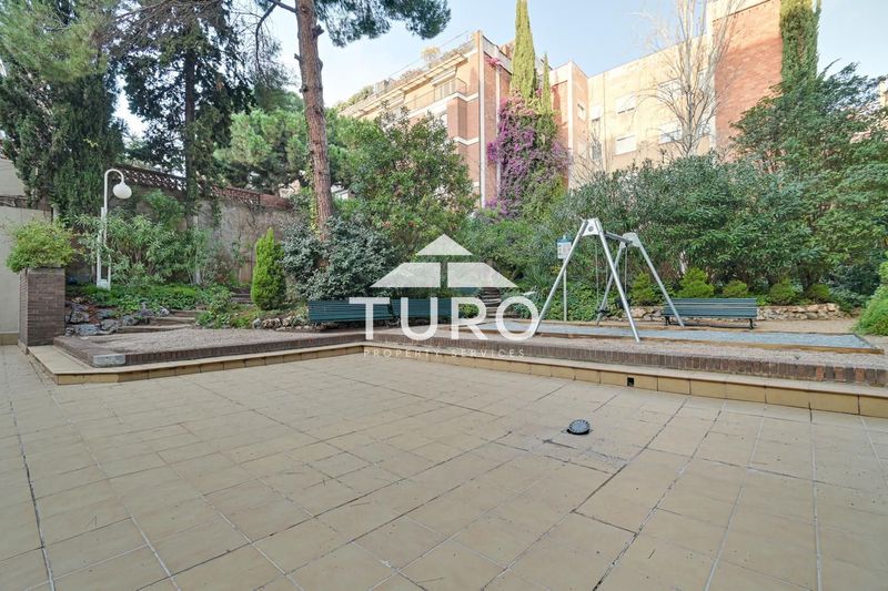 Piso en venta Barcelona. Ref: 2472. Turó Property Services