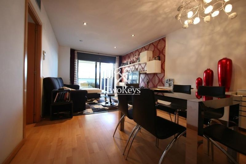 квартира на продажу  в Badalona, Barcelona . Ref: 1032. TwoKeys