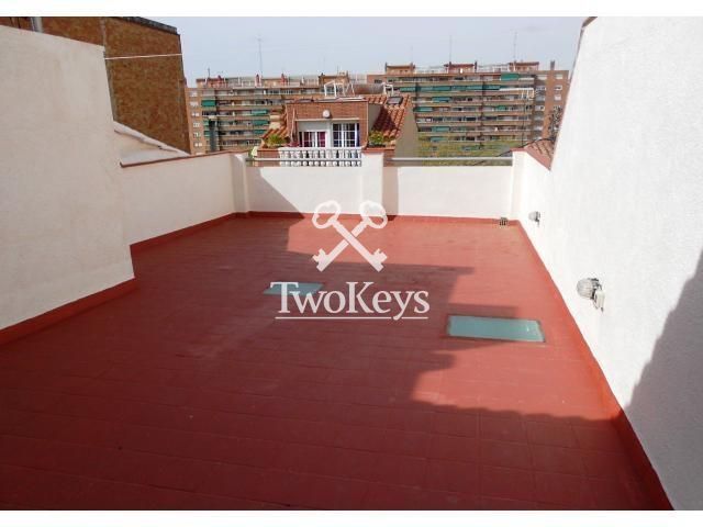 Piso en alquiler  en Badalona, Barcelona . Ref: 1764. TwoKeys