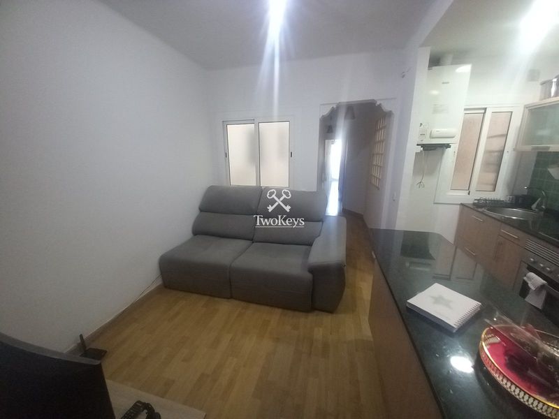 квартира на продажу  в Badalona, Barcelona . Ref: 2289. TwoKeys