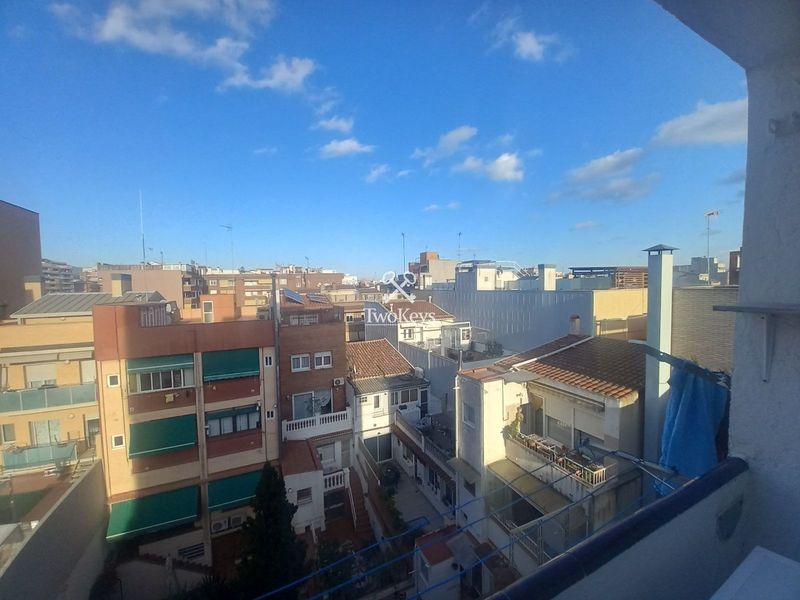 Flat for sale  in Badalona, Barcelona . Ref: 2289. TwoKeys