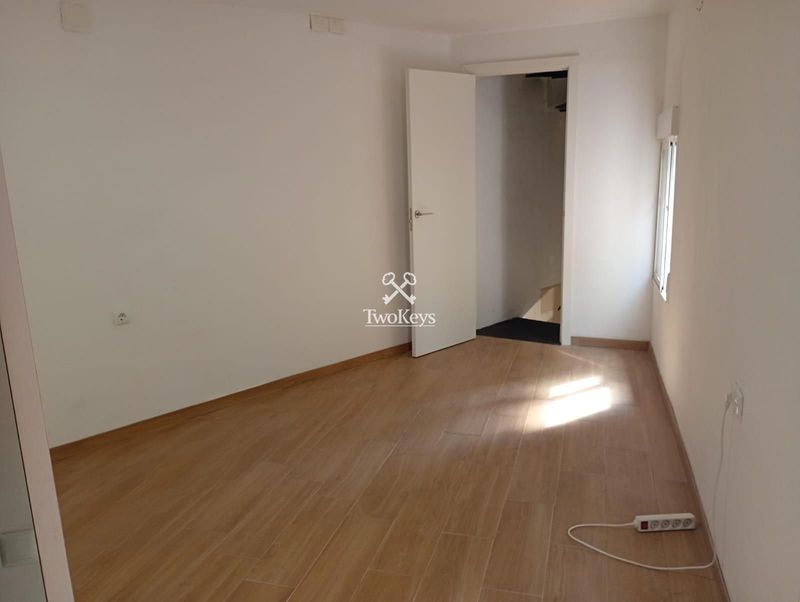 Reihenhaus zu verkaufen  in Badalona, Barcelona . Ref: 2329. TwoKeys