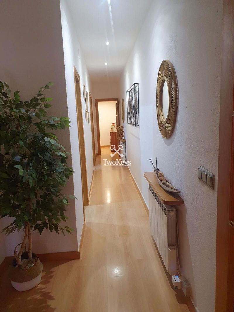 Piso en venta  en Badalona, Barcelona . Ref: 2330. TwoKeys