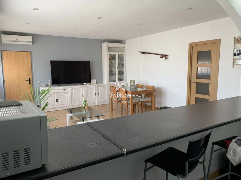 Piso en venta  en Sant Adrià de Besòs, Barcelona . Ref: 2333. TwoKeys