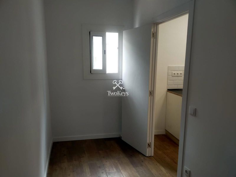 Piso en venta  en Badalona, Barcelona . Ref: 2340. TwoKeys