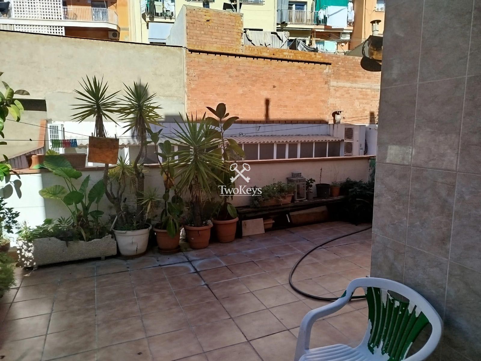 Flat for sale Santa Coloma de Gramenet, Barcelona. Ref: 2345. TwoKeys