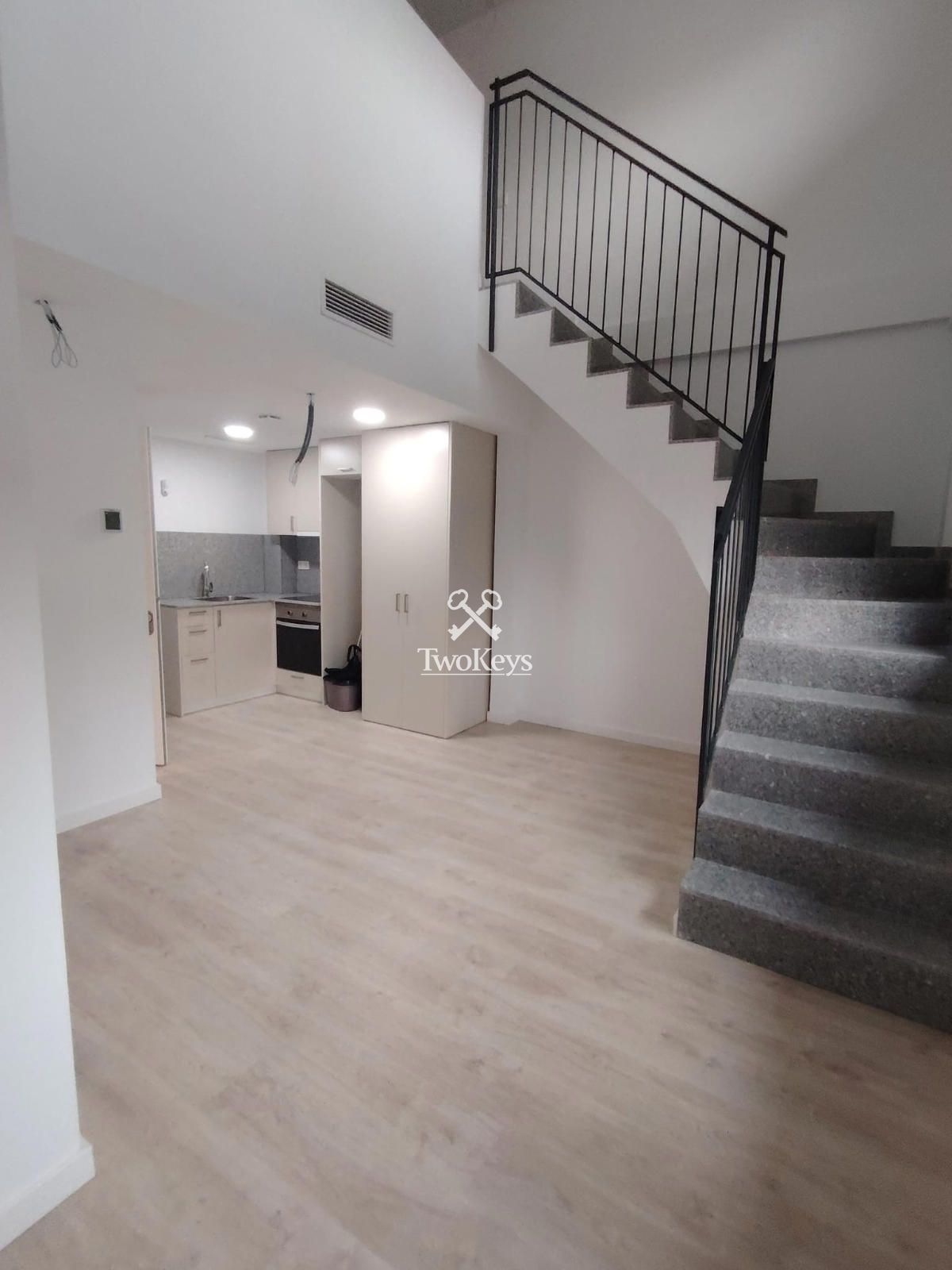 Duplex zu verkaufen Badalona, Barcelona. Ref: 2347. TwoKeys