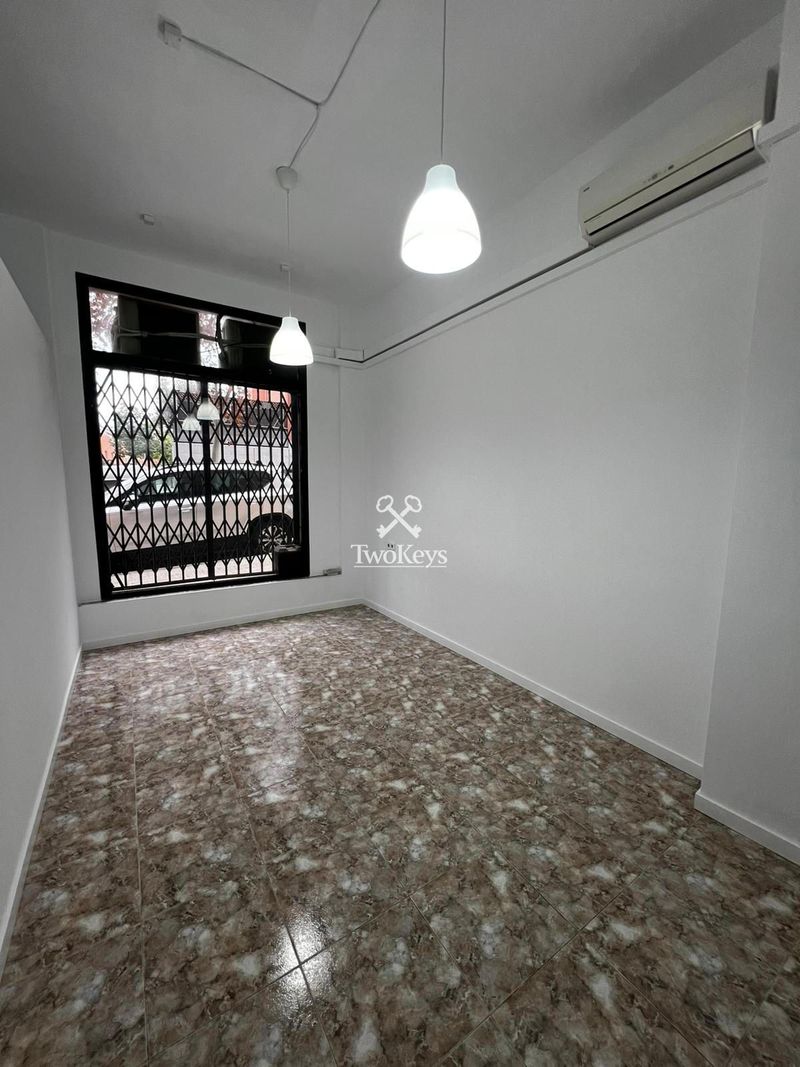 Local Comercial en alquiler  en Badalona, Barcelona . Ref: 2353. TwoKeys