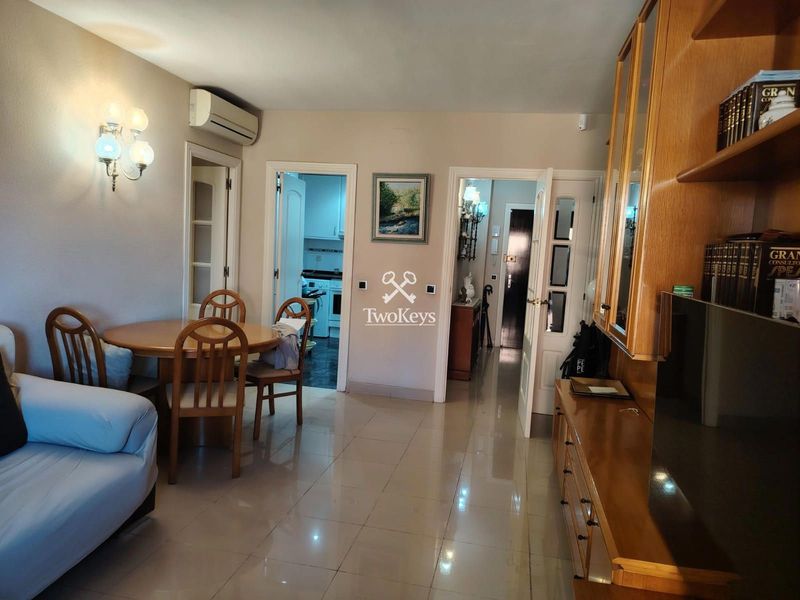 Wohnung zu verkaufen  in Badalona, Barcelona . Ref: 2382. TwoKeys
