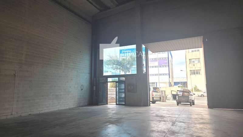 Industrial Warehouse for rent L