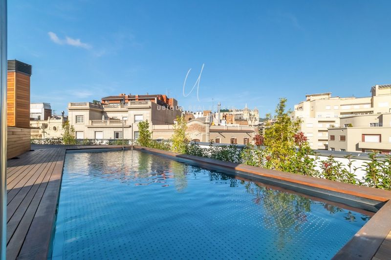 Piso en alquiler Barcelona. Ref: 1028. Ubiqua Real Estate