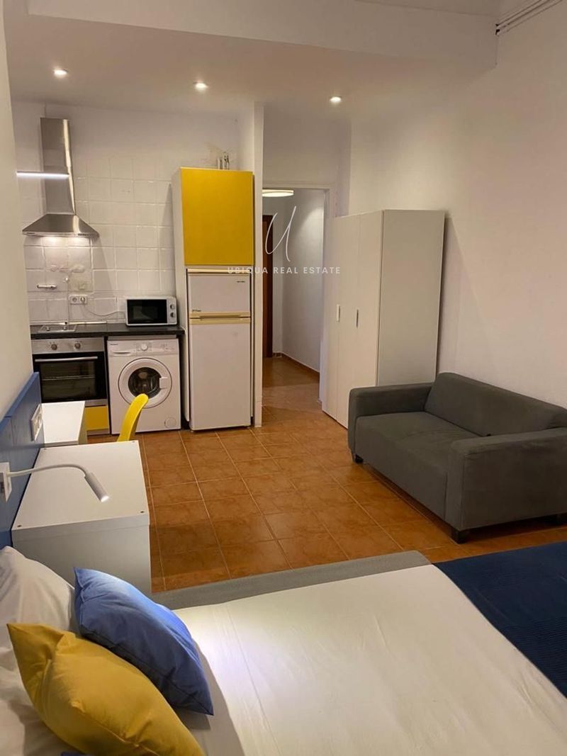 Piso en alquiler Barcelona. Ref: 1103. Ubiqua Real Estate