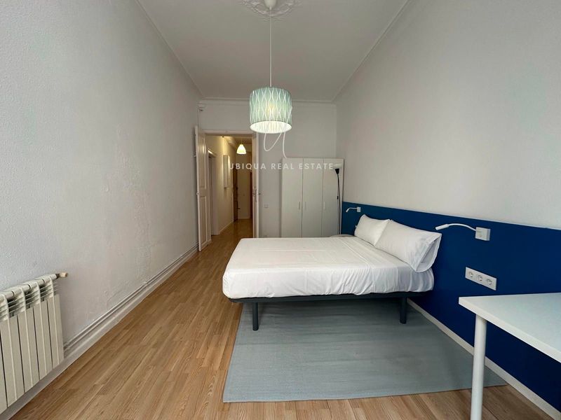 Piso en alquiler Barcelona. Ref: 1121. Ubiqua Real Estate