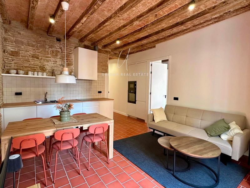 Piso en alquiler Barcelona. Ref: 1138. Ubiqua Real Estate