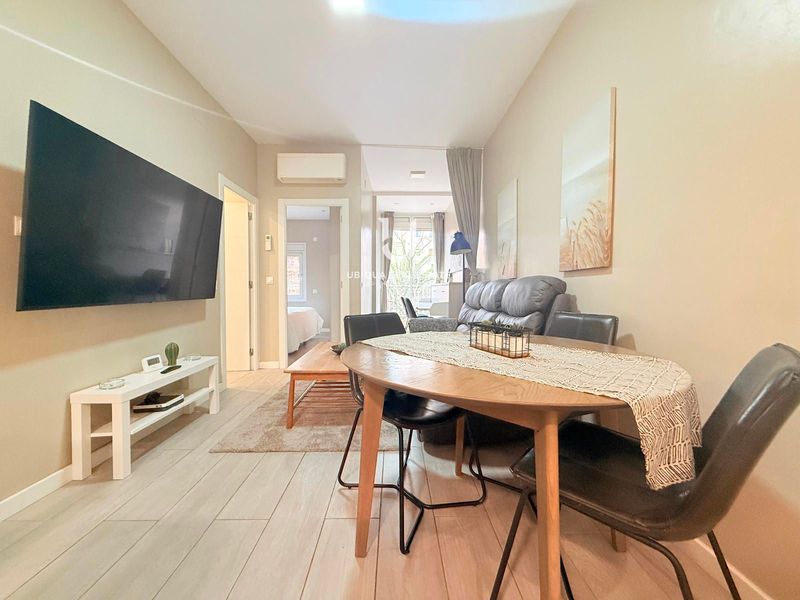 Piso en alquiler Barcelona. Ref: 1234. Ubiqua Real Estate