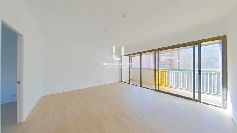 Piso en venta Barcelona. Ref: 1246. Ubiqua Real Estate