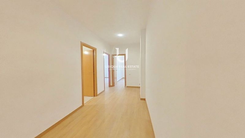 Piso en venta Barcelona. Ref: 1257. Ubiqua Real Estate