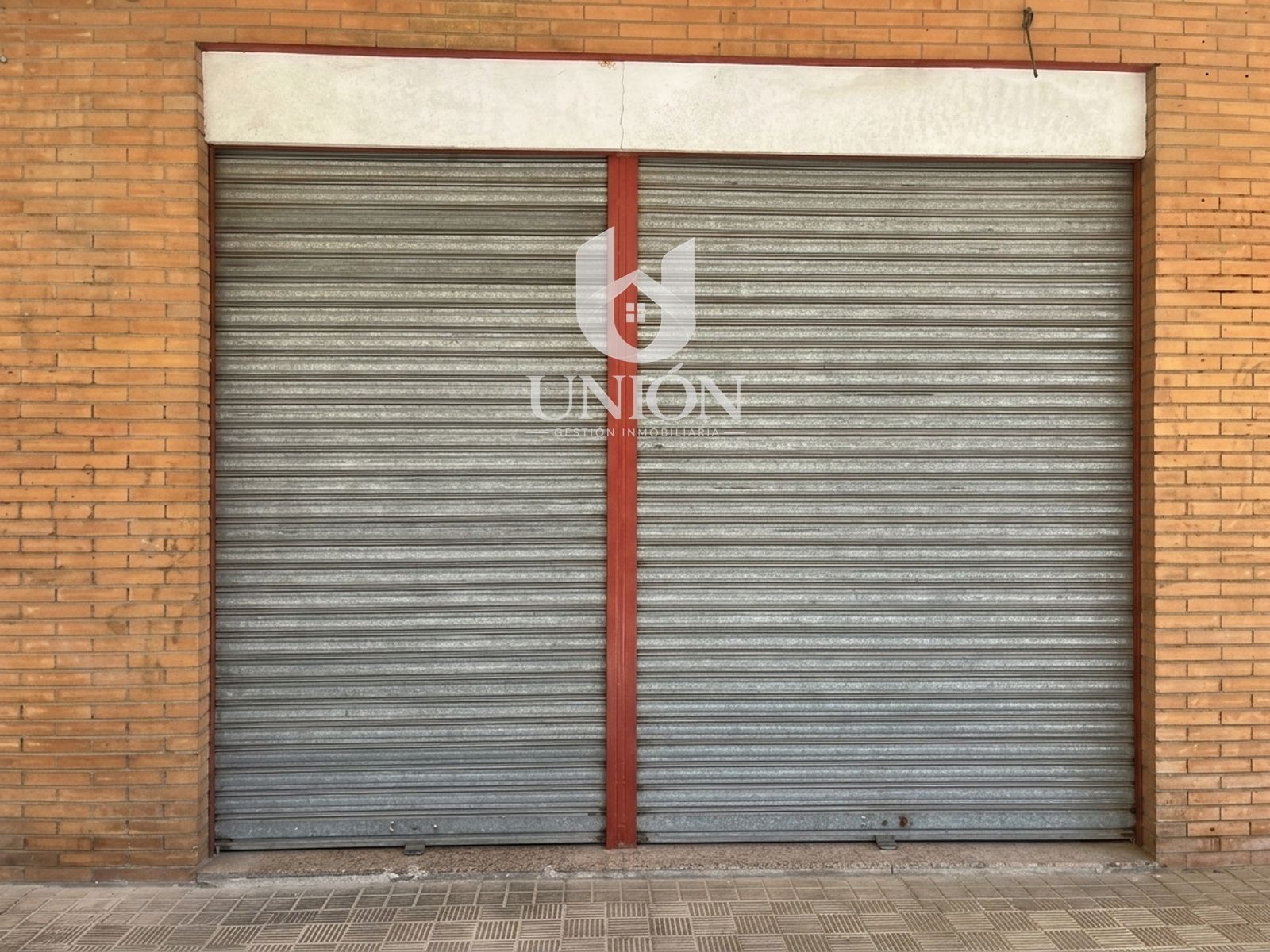 Local comercial en venta en Sevilla - Foto 2