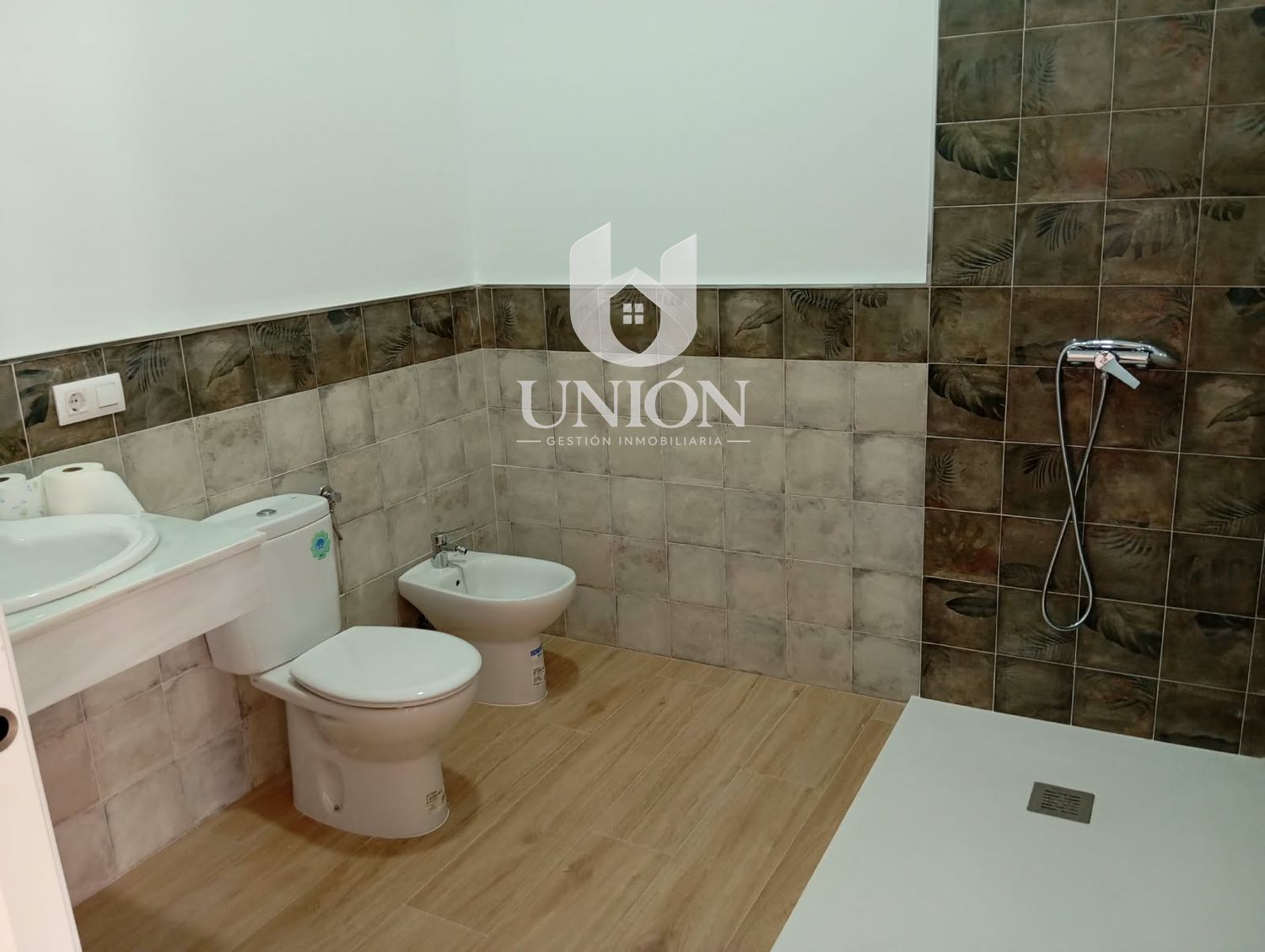 DESPACHO PROFESIONAL ADAPTADO A VIVIENDA - Foto 8