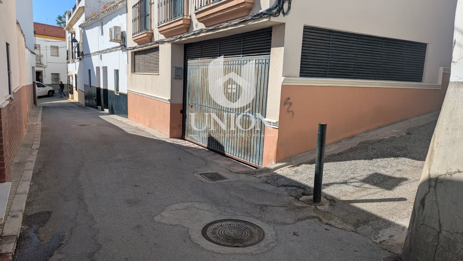 PLAZA DE GARAJE CON CAPACIDAD PARA COCHE Y MOTO - Foto 2