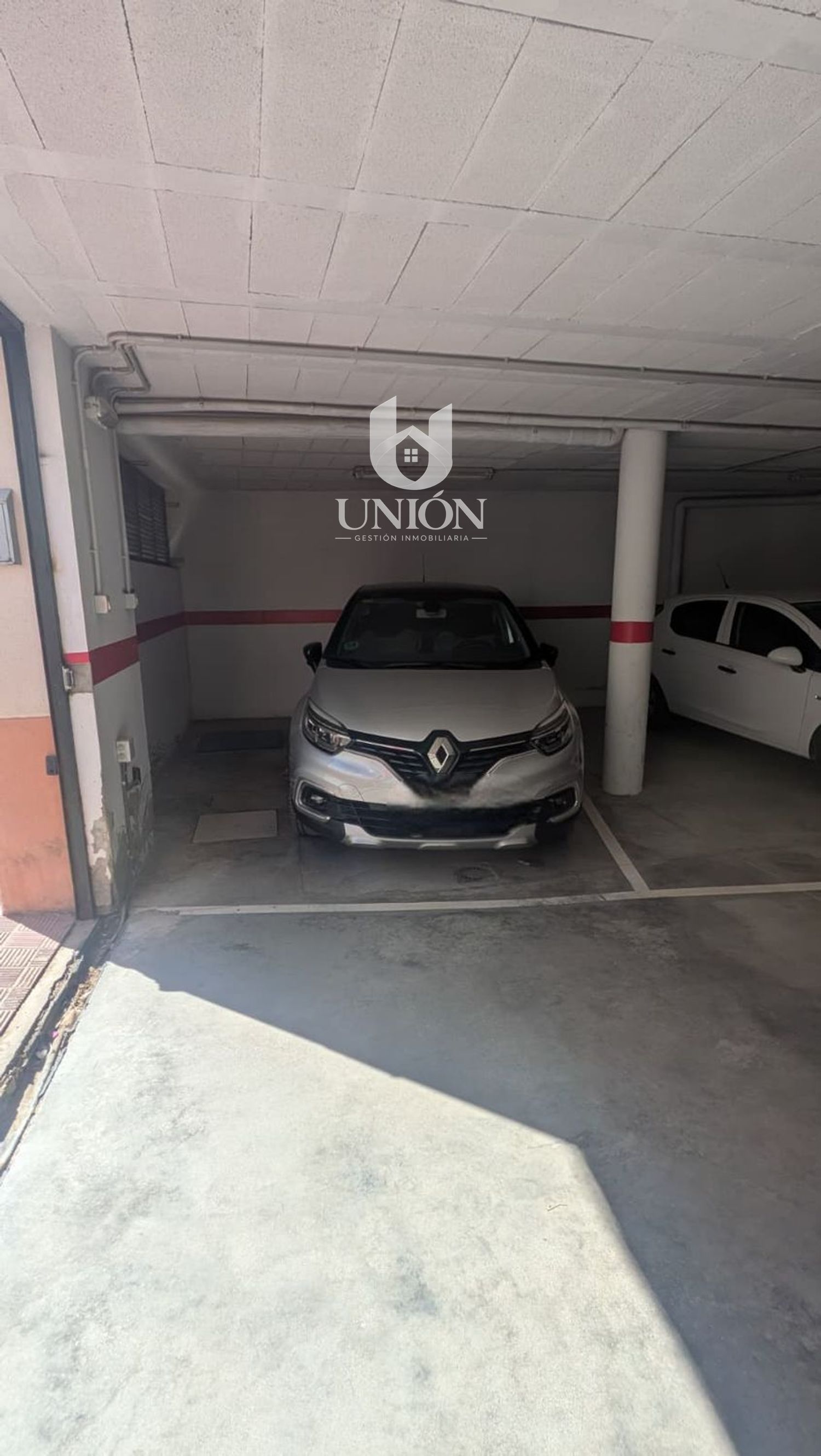 PLAZA DE GARAJE CON CAPACIDAD PARA COCHE Y MOTO - Foto 3