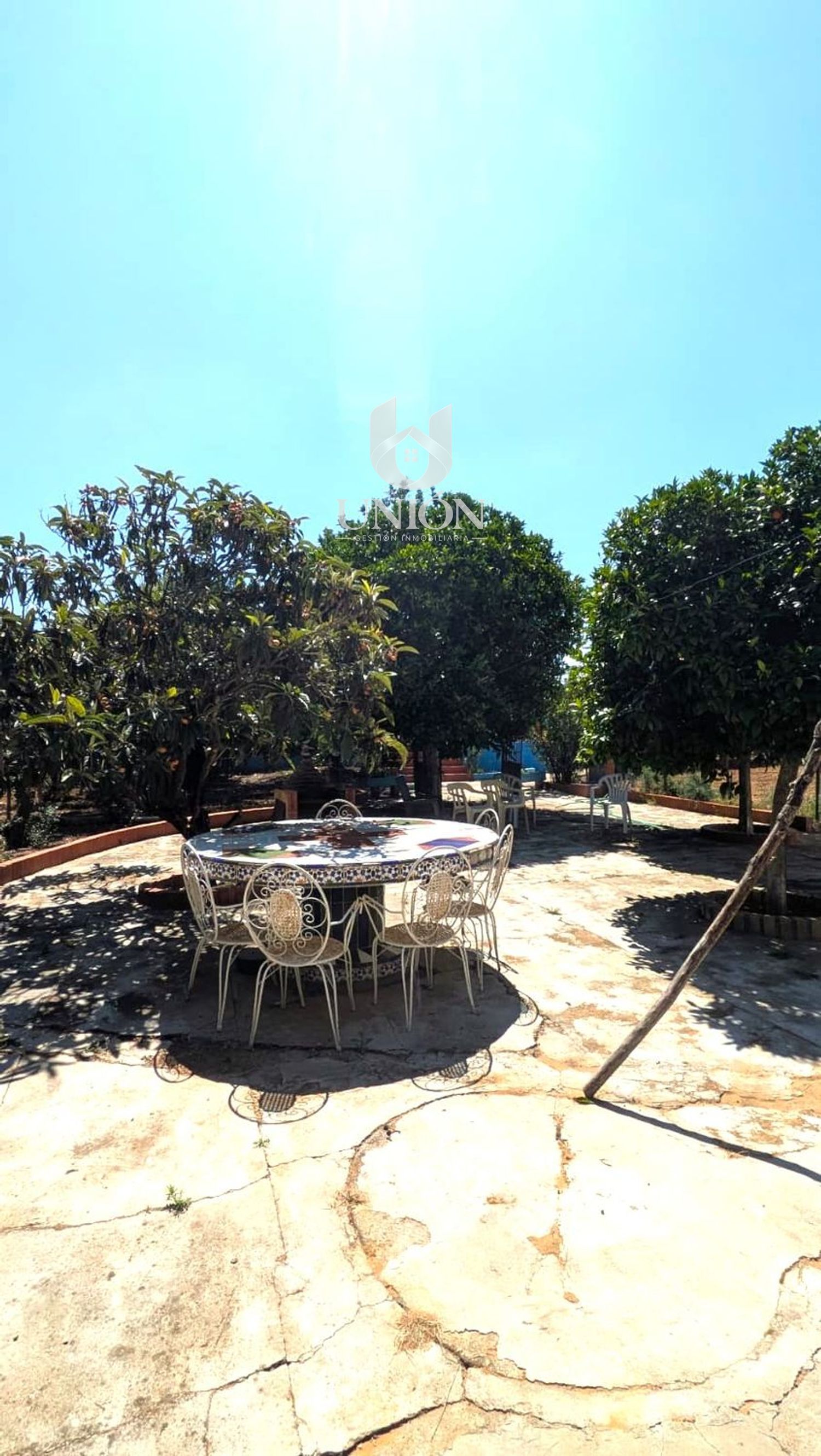 CHALET EN LA ZONA DE 