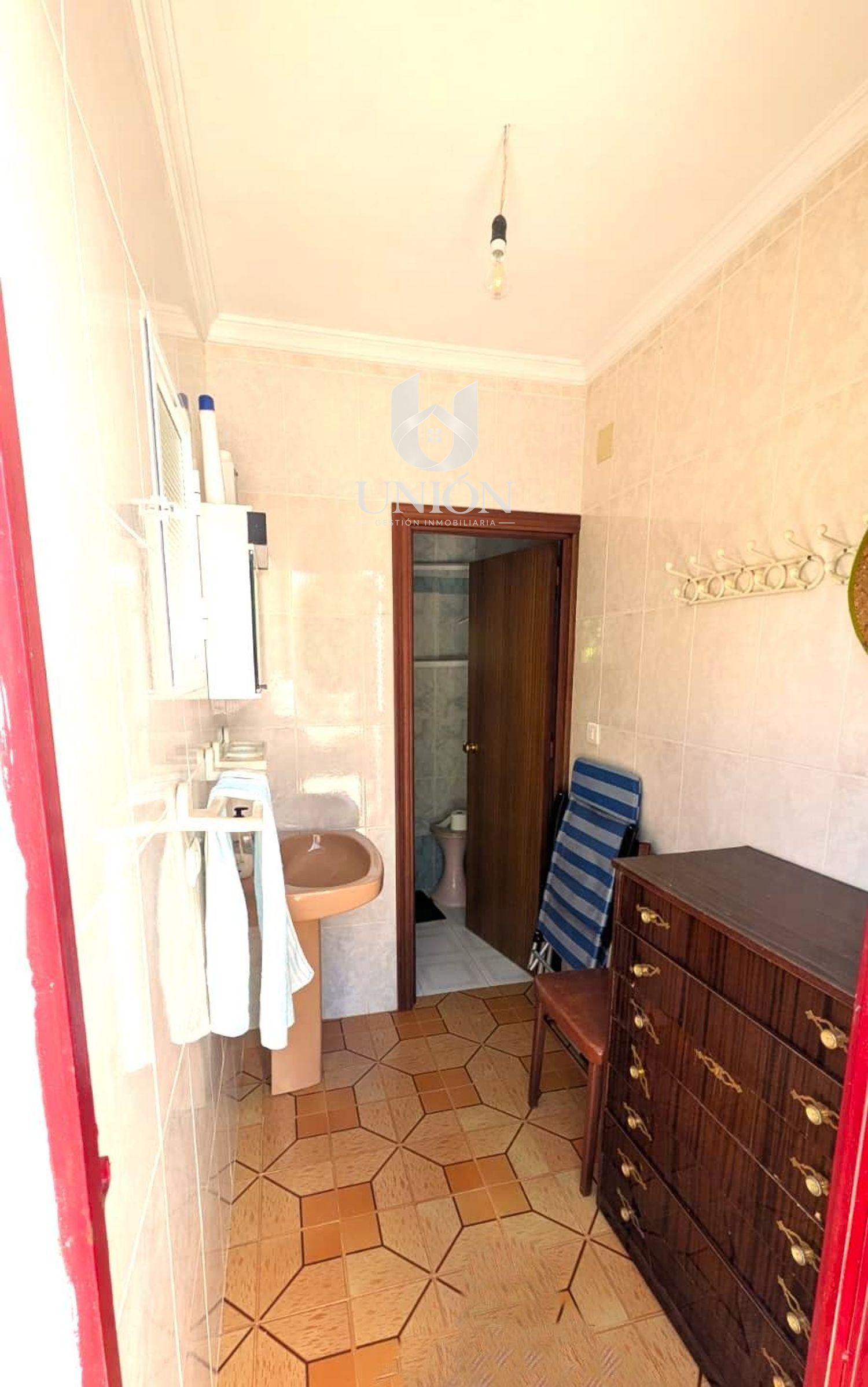 CHALET EN LA ZONA DE 