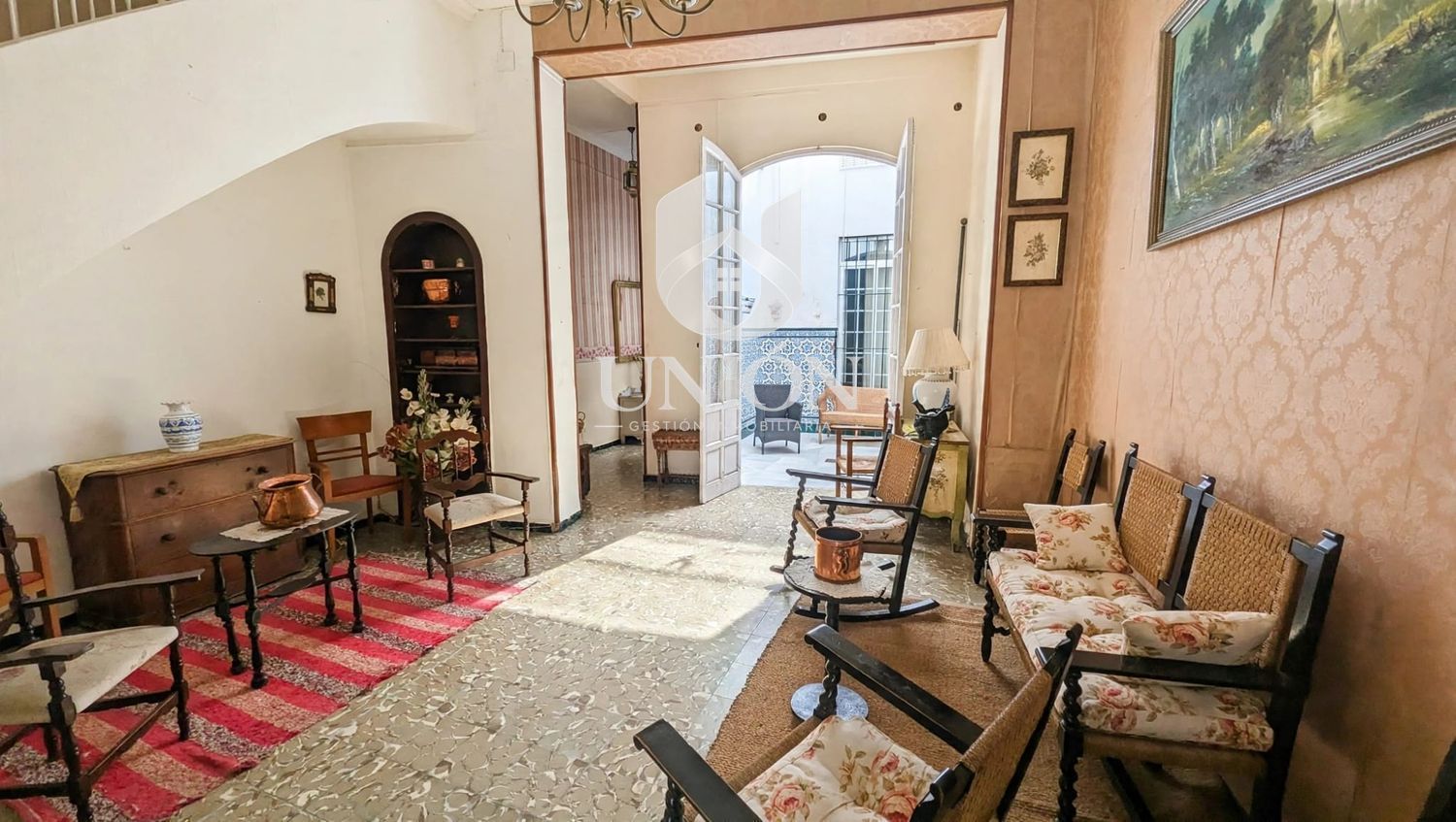 CASA CÉNTRICA EN MORÓN DE LA FRONTERA - Foto 1