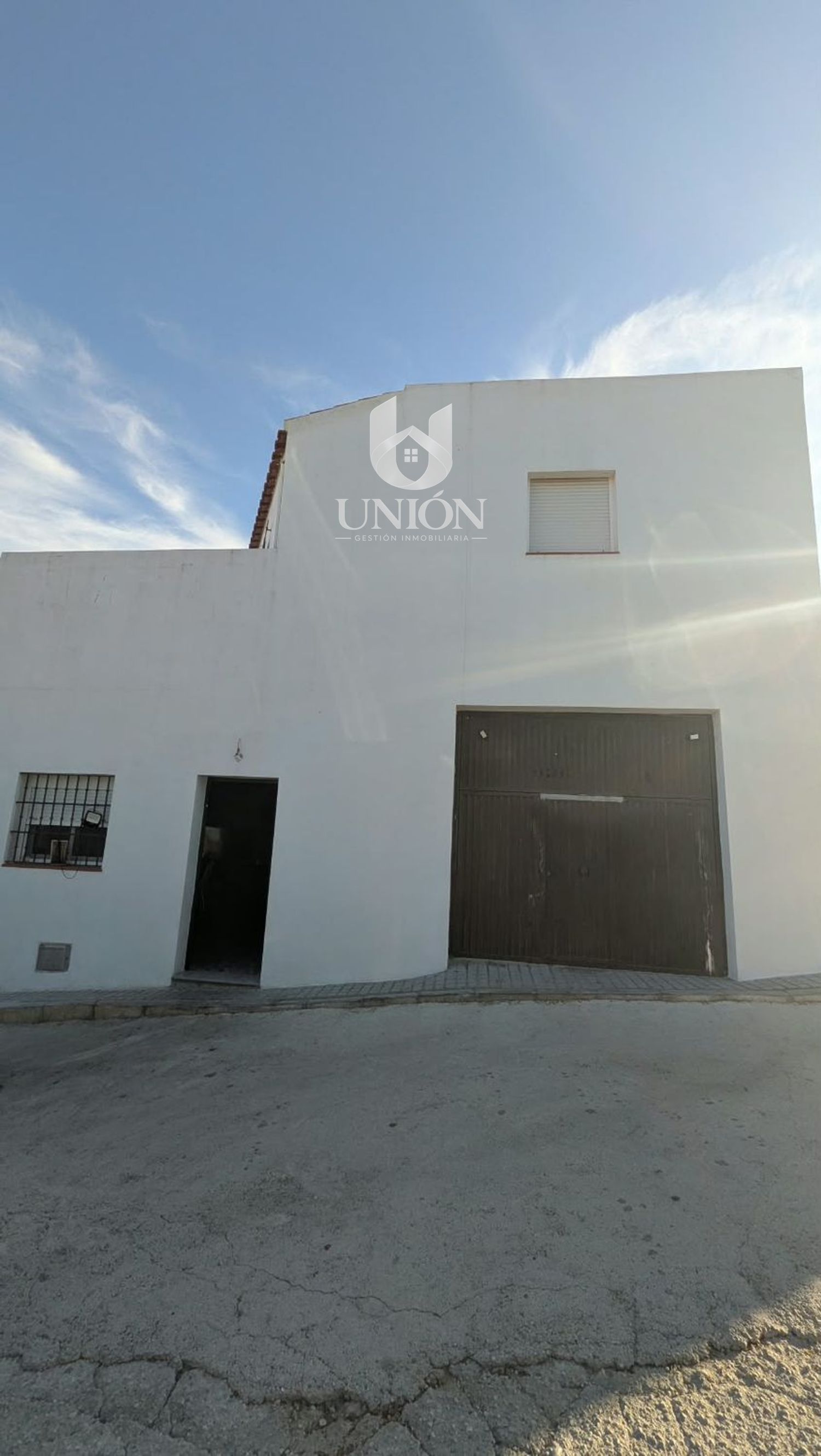 CASA EN ZONA 
