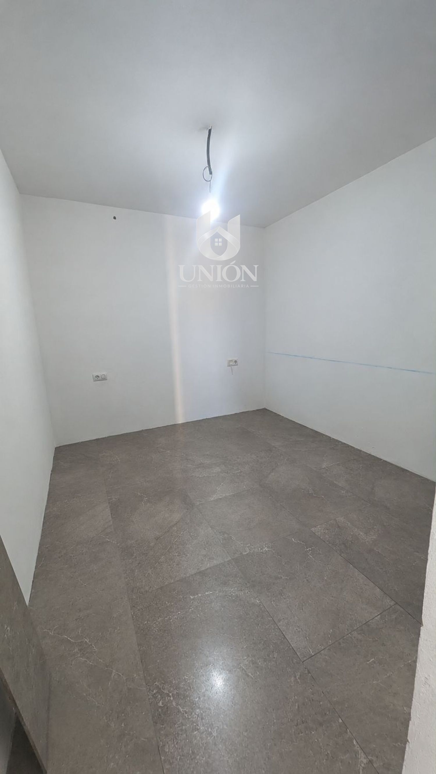 CASA EN ZONA 