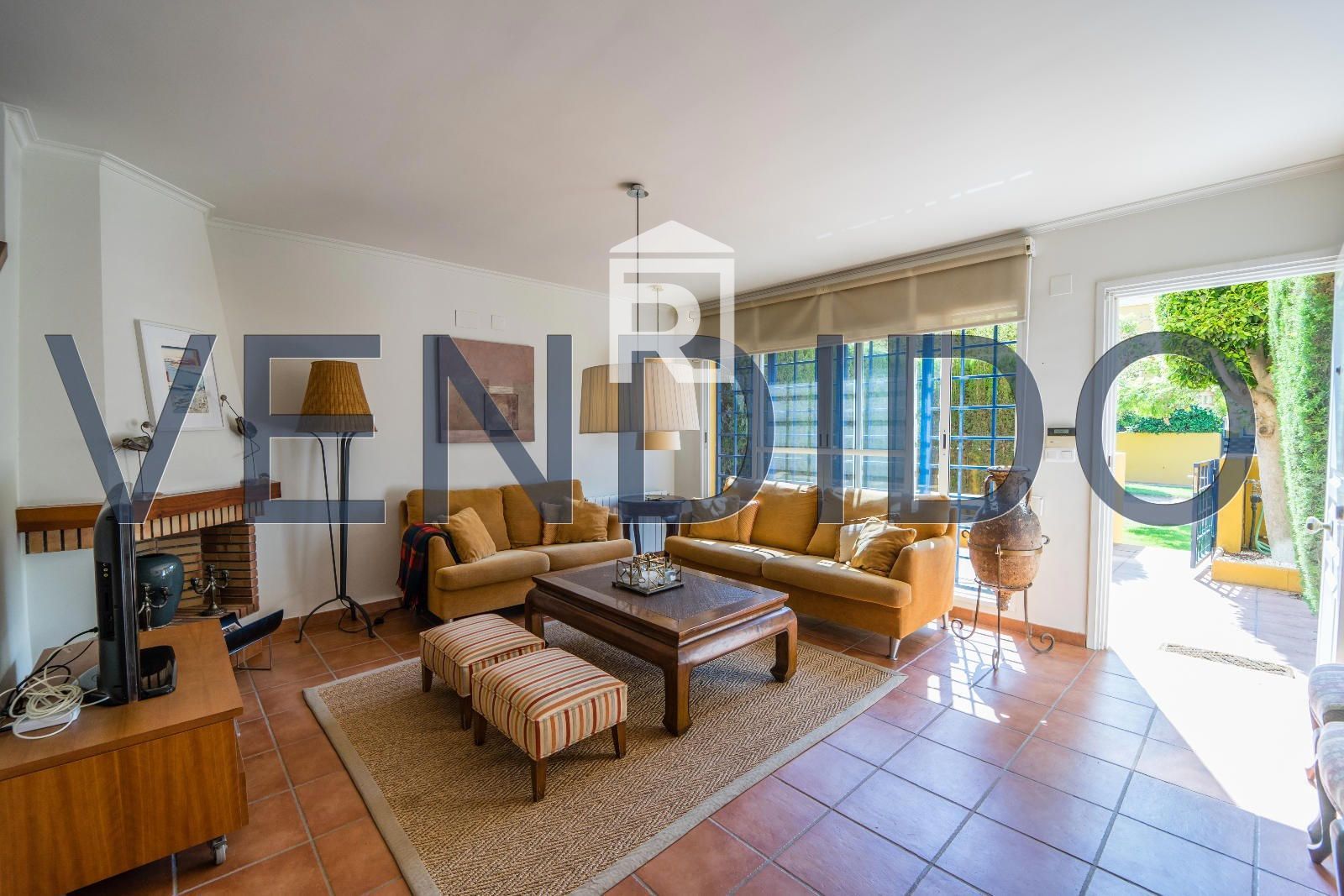 Townhouse for sale Bétera, Valencia. Ref: 2555. REAL URBE