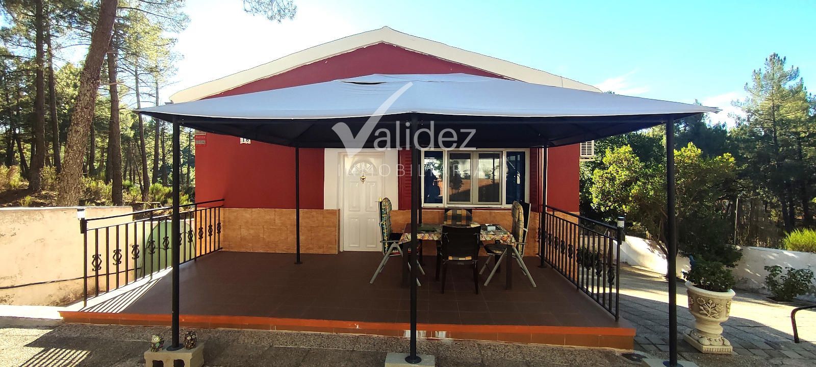 CHALET ÚNICO EN SANTA MARÍA DE LA ALAMEDA – NATURALEZA, PRIVACIDAD Y TRANQUILIDAD - Foto 2
