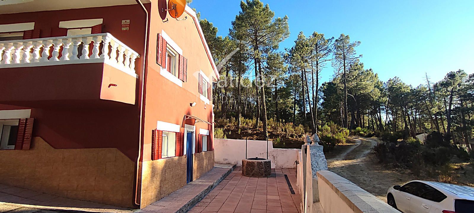 CHALET ÚNICO EN SANTA MARÍA DE LA ALAMEDA – NATURALEZA, PRIVACIDAD Y TRANQUILIDAD - Foto 8