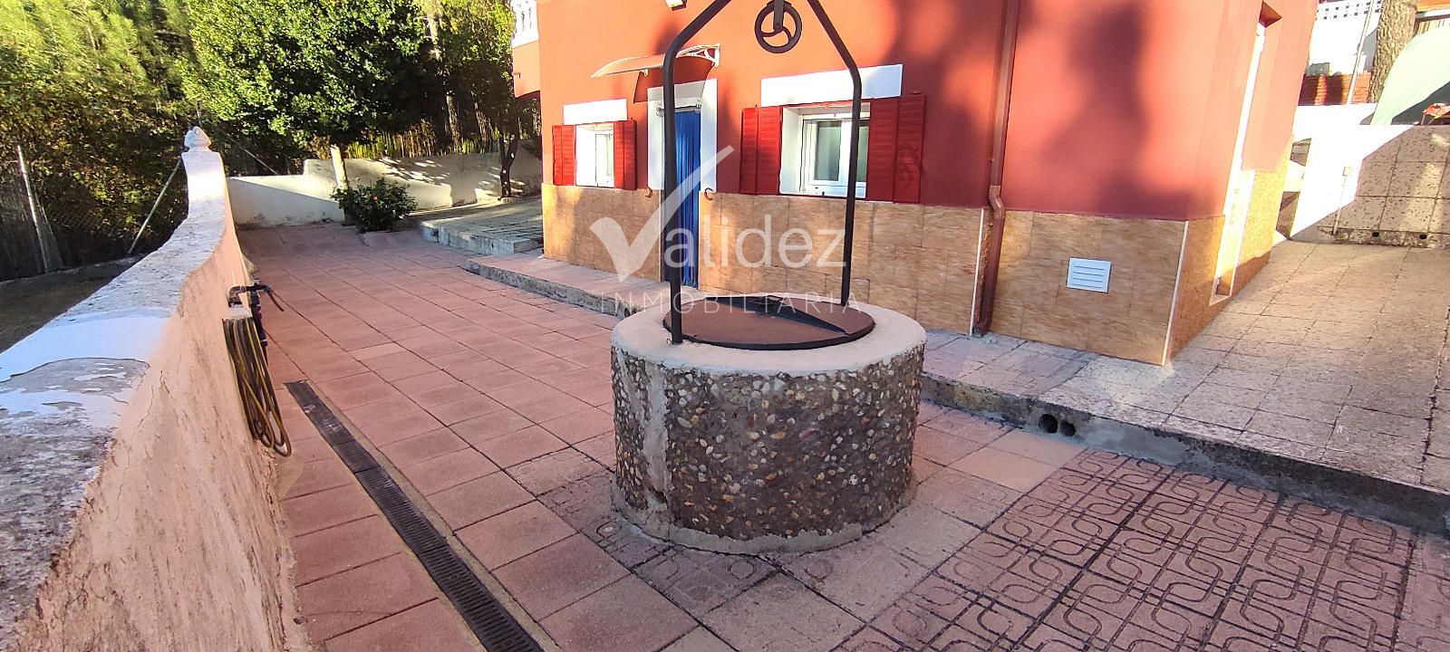CHALET ÚNICO EN SANTA MARÍA DE LA ALAMEDA – NATURALEZA, PRIVACIDAD Y TRANQUILIDAD - Foto 10