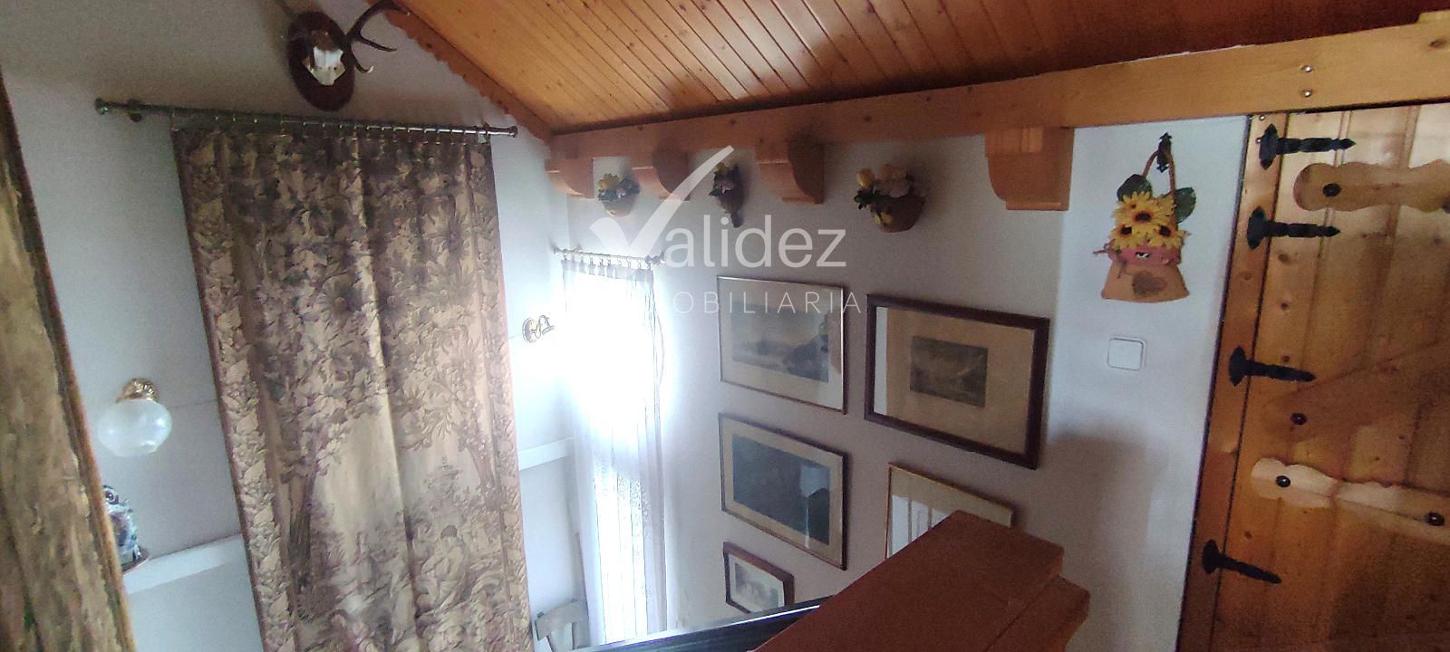 BUHARDILLA - Adosado en Urbanización con piscina en El Escorial