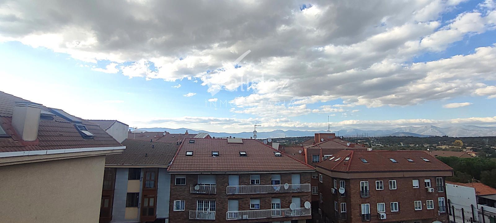 VISTAS - Urbanización Parque Sol  Ático en venta en Galapagar | 2 dormitorios | 74 m² | Piscina