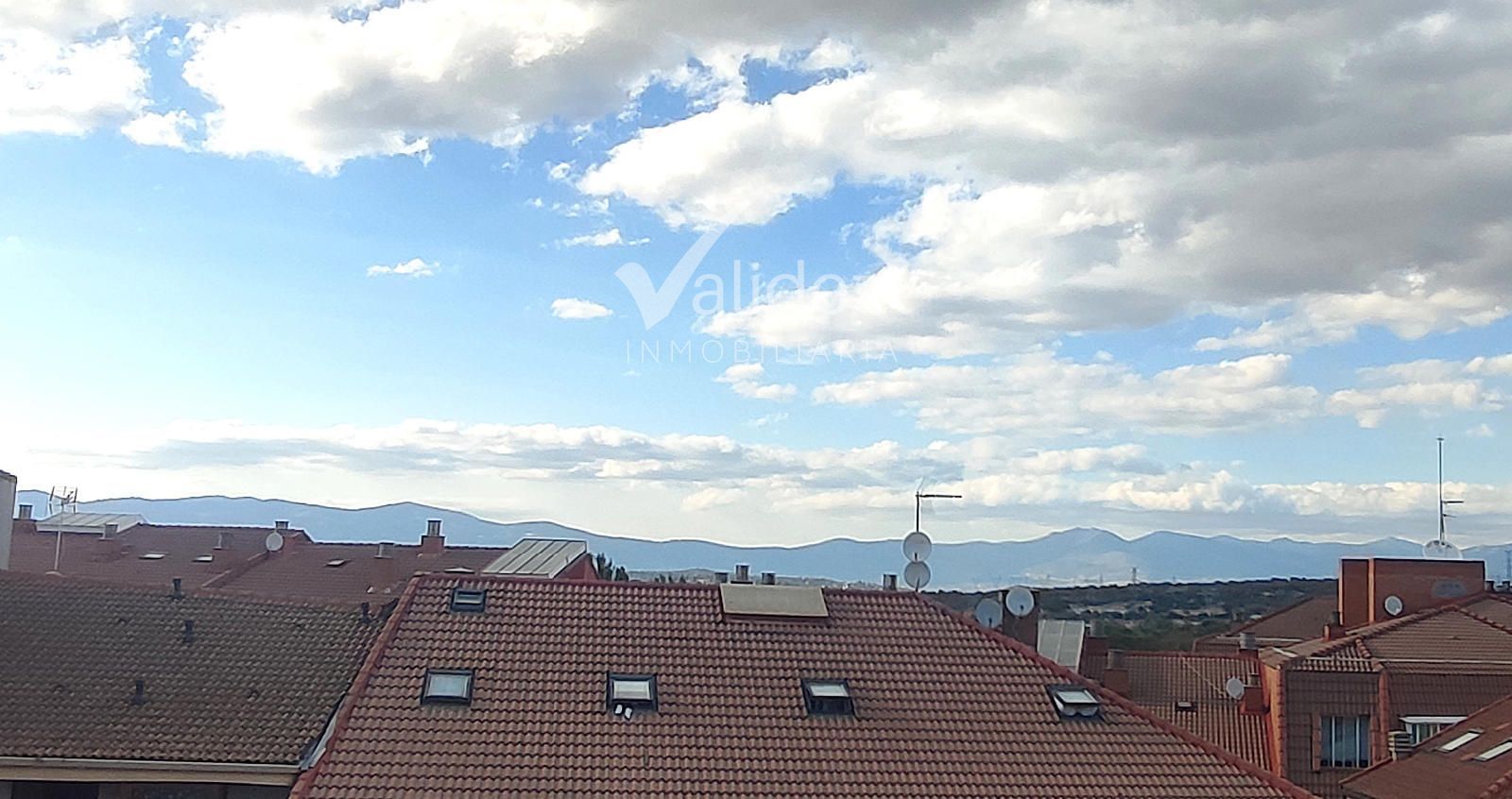 VISTAS - Urbanización Parque Sol  Ático en venta en Galapagar | 2 dormitorios | 74 m² | Piscina