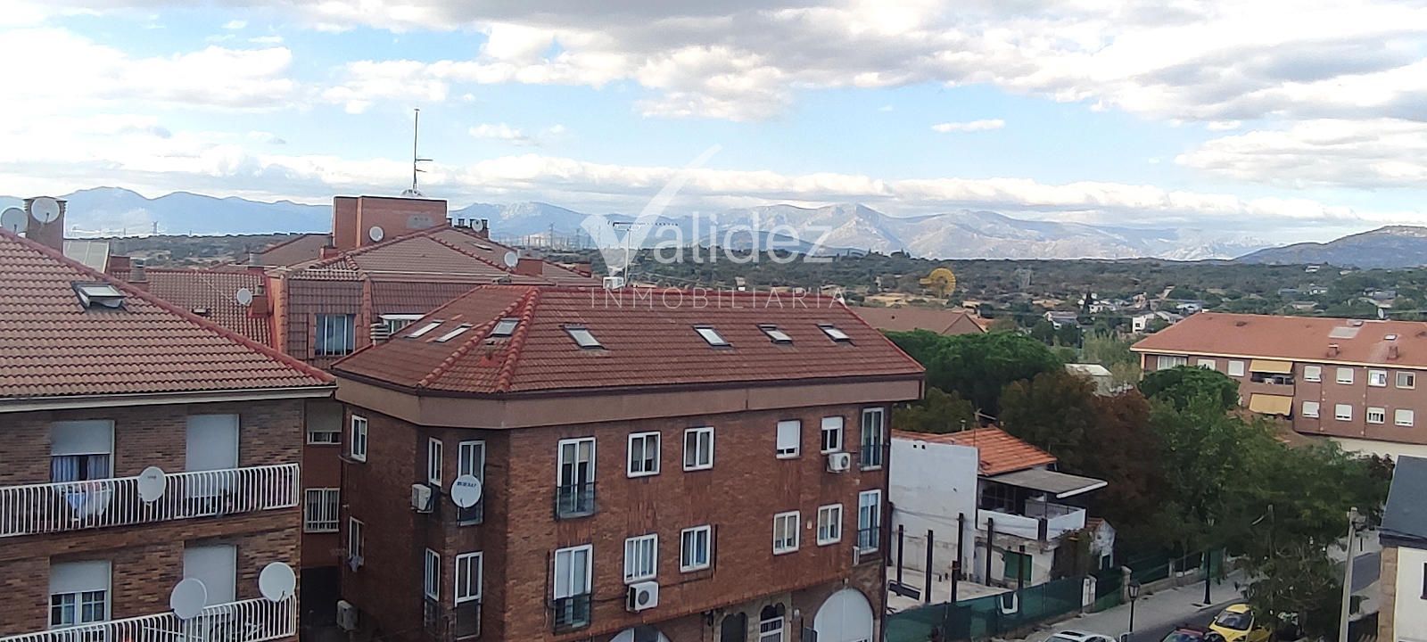 VISTAS - Urbanización Parque Sol  Ático en venta en Galapagar | 2 dormitorios | 74 m² | Piscina