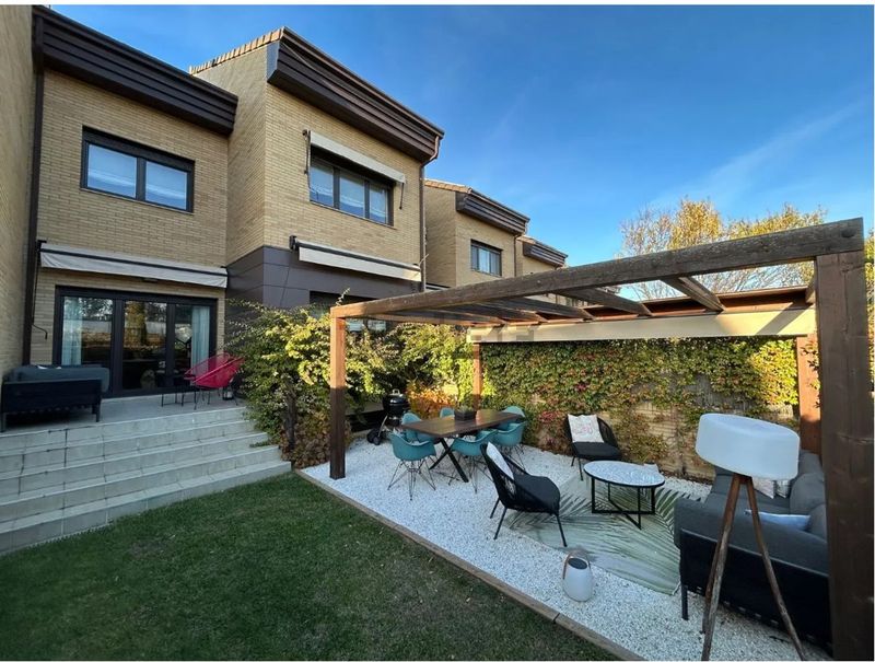 Adosado en venta Boadilla Del Monte, Madrid. Ref: 1053. Vanderbil Homes