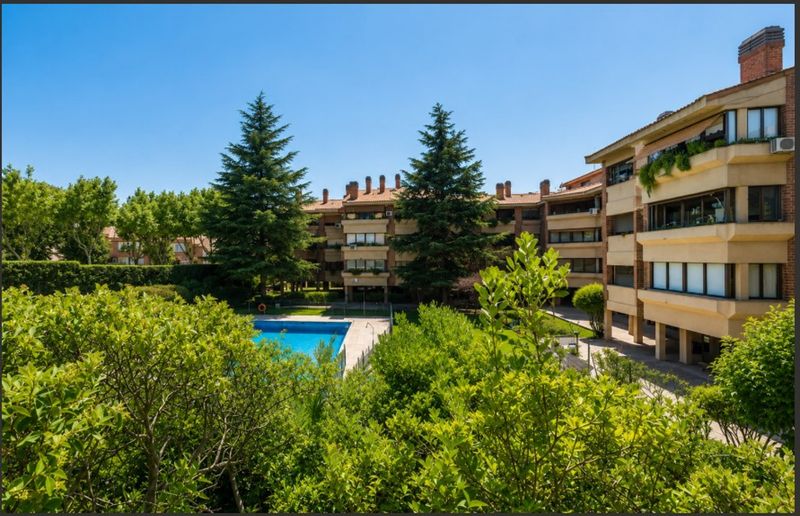 Ático en venta Pozuelo De Alarcón, Madrid. Ref: 1078. Vanderbil Homes