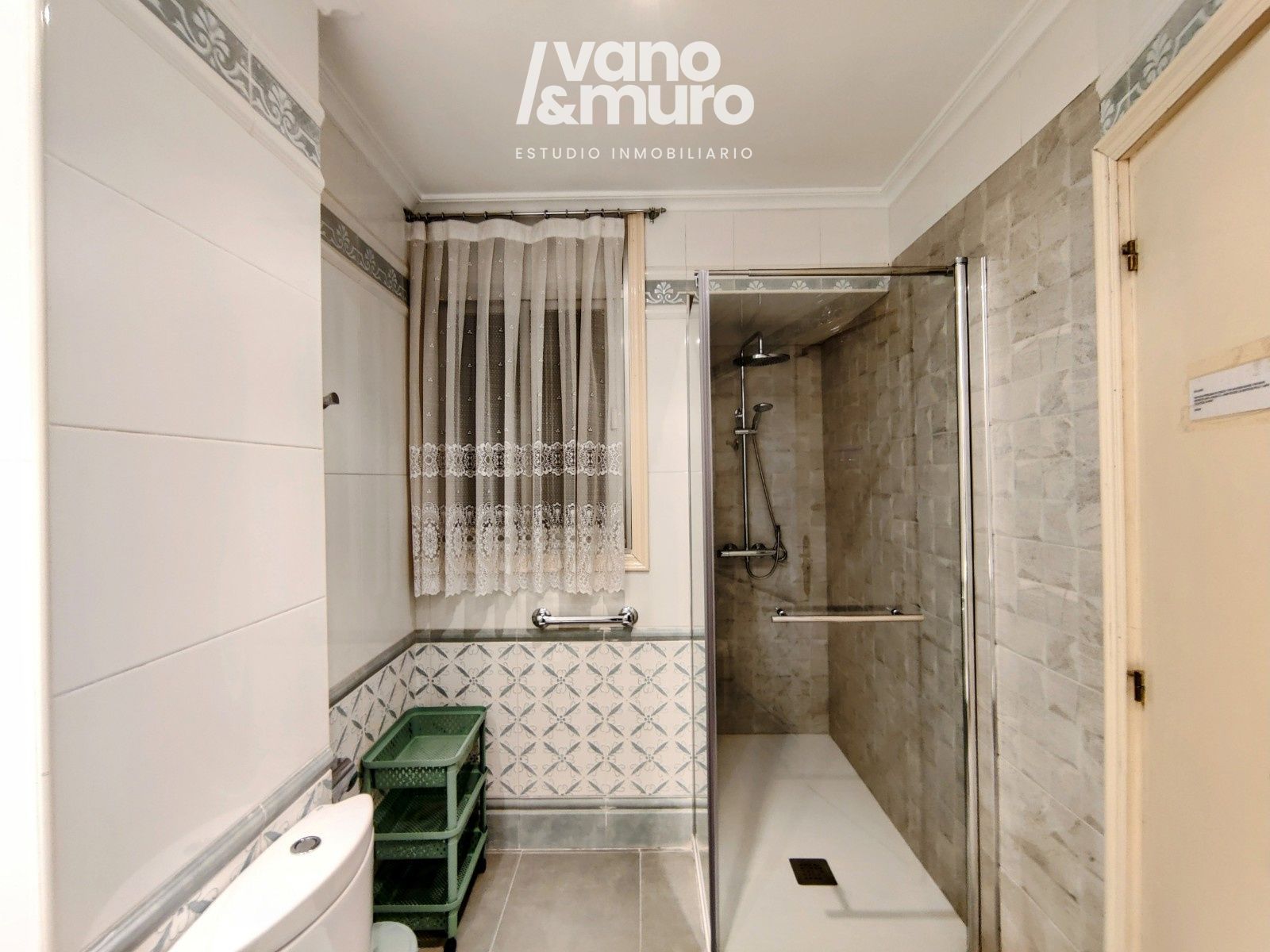 habitacion en salamanca ·  335€