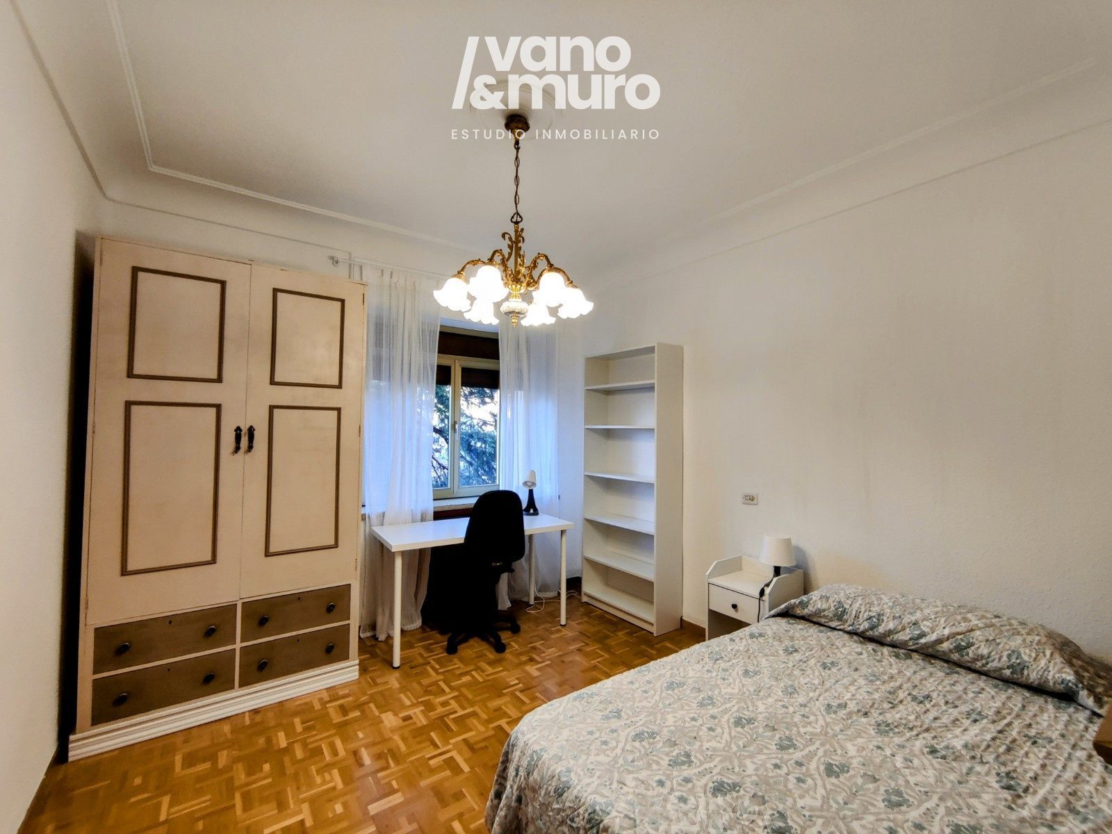 habitacion en salamanca ·  335€